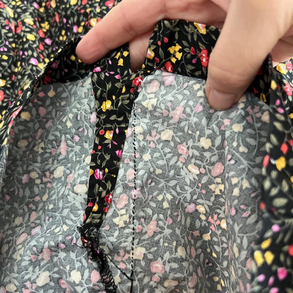 Vintage 90’s Betsy Lauren - ditsy floral print on black mini dress - size 10 - Picture 9 of 14